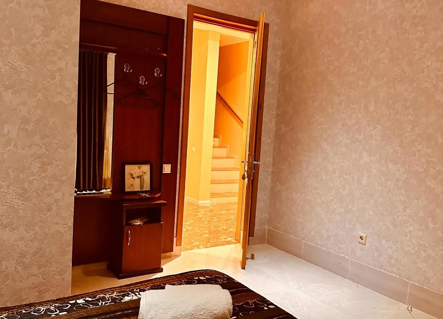 Iceberg Hotel 3*, Tbilisi Georgia