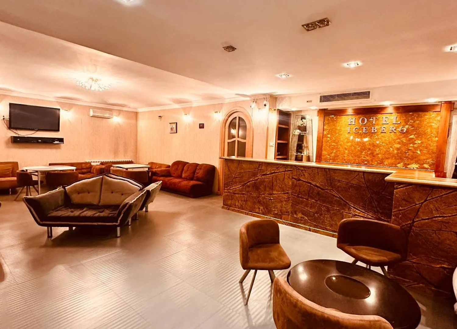 Iceberg Hotel Tiflis